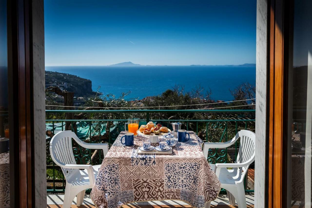 Casa Floriana Lägenhet Vico Equense Exteriör bild