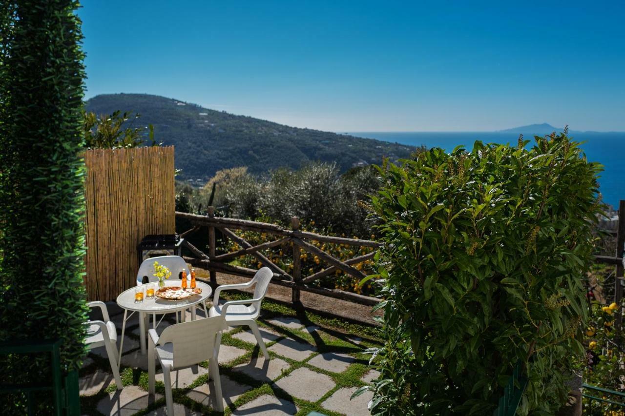 Casa Floriana Lägenhet Vico Equense Exteriör bild
